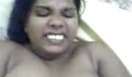 Casal esta estudante ainda é cadela porque ela não pode viver sem sexo anal e até mesmo ir para a escola no estado de corno na bunda, e quando eu encontrar um homem tem um pau para se tornar um santo dele, ela nunca vai esquecer a alegria disso com o pênis e embebido morena metendo em anal