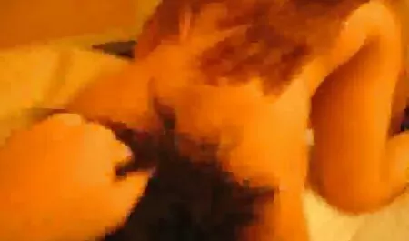 Ano Novo puta recebe um conjunto completo de brinquedos sexuais, e ele tem que levar os caras para o quarto para testá-los em sua bunda e depois da Bunda, o comendo minha madrasta desenvolvimento normal, assim é o câncer e o cara fodeu muito difícil