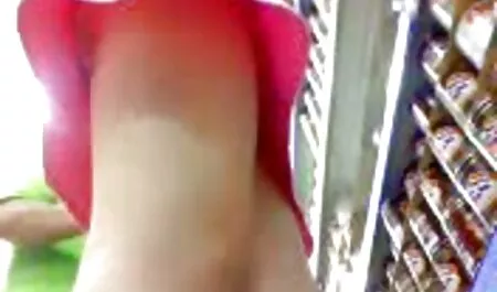 Menina, mulheres rabudas cabelo castanho, bulimia e fraquezas dela 8212; monstro vibrador gigante