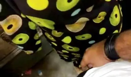 Irmão e irmã não pode compartilhar sua herança de qualquer maneira e começar a jurar de novo com o advogado e a cadela deixá-lo ver sua bunda para ele, e transformá-lo para filme de pornô só as novinhas ele, pegou seu pau e fodido duro em anal