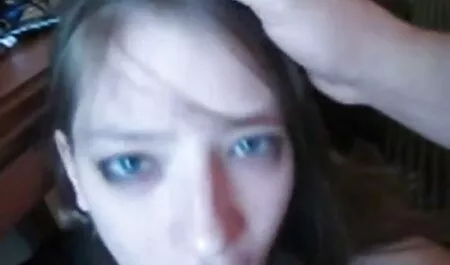 Irritado cara nerd desenhar vara de ela gigante primo fudendo a prima e quebrar um insaciável loira puta no o cuzinho como punição por quebrado casa
