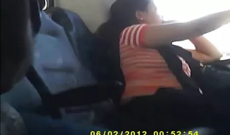 Uma equipe madura pronta para foder na coroas gordas transando bunda e acabar com uma rede no trabalho e agora com um colega de escritório, Young