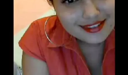 Um cara russo veio visitar na colina, onde ele ordenou dois pau de elite para foder vídeo de mulher transando gostoso com esses peitos grandes dele no buraco anal estreito