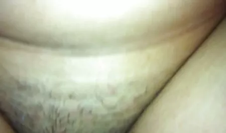 Uma massagista licenciosa seduzindo um cachorro quer transar com loirinhas safadas ela em anal