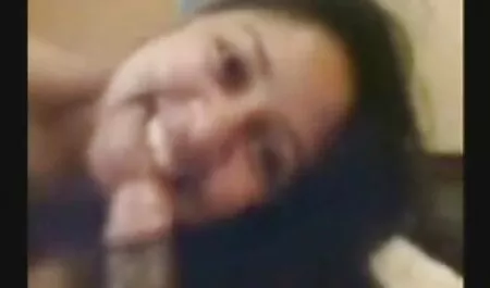 Um homem apaixonado quer ter sexo em um grupo, mas ela namorada ciumenta sobre ele nunca concorda com ela, em seguida, pensou em uma maneira de sair e comprar uma boneca sexual o novinhas amadoras videos fato de que eles organizam uma orgia, caridade e cara fode boneca em anal e namorada dele em sua buceta e novamente, como uma boneca sexual
