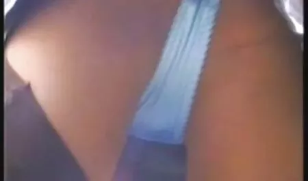 Os colegas têm o último dia da viagem a outra cidade e ninguém pretende vídeo pornô com coroas brasileiras perder uma chance.