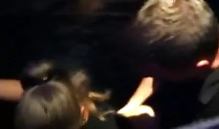 O cara videos de mulheres dando o cu teve a sorte de conhecer sua alma gêmeos jovens estão de férias e se estabelecer com eles em uma pensão, onde à noite eles eram encantadores para ele e ter sexo pode funky em que ele pegou tanto as pessoas e terminar seus rostos com cum para salivar