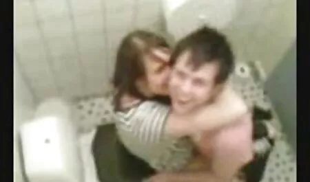 Puta adora trabalhadores Sujos vídeo pornô de novinha gostosa