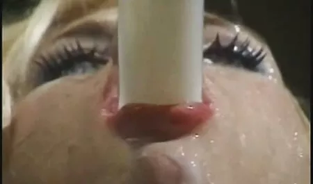 Petite cadela gostosa novinha fudendo recebe dela peludo bichano fodido duro com dela o melhor amigos father