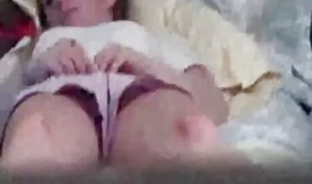 Primeiro sexo lésbico de duas namoradas ver novinha metendo impressionantes com figuras legais
