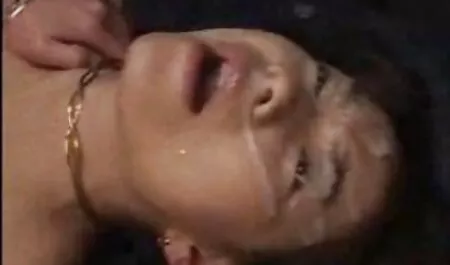 Menina mesmo quando ela vai foder na luminária de fundição pornô no carro com Peitos grandes buceta jovem e não fudendo xnxx peludo