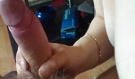 Palmada a empregada em uma vídeo pornô só as coroas rubber mask humilhado por dois cocks de dela chefe