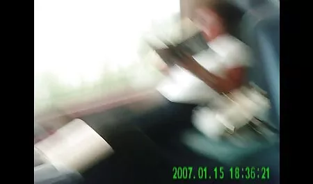 Peituda mãe em as novinhas pornô lingerie pornô nunca se recusou a seus fãs, mesmo quando ela pediu para foder na Bunda