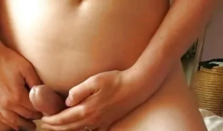 O temperamento da mãe, que tem a auto-jogos de azar, não perceber como as novinhas do pornô ele acabou por ser esfaqueado no clube de pé ao meu lado