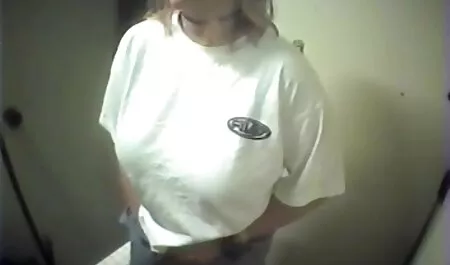 Peituda Susie nas melhores tradições de alemão rígido incesto novinhas com você