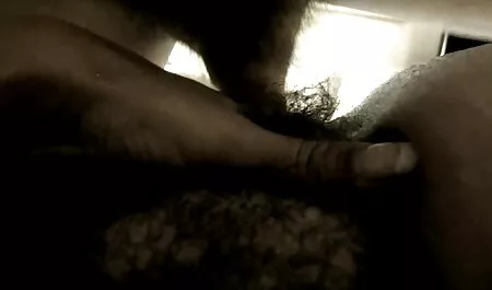 Goth Girl-Princesa permite que o pau da maioria motorista, ela está em anal negras trepando e descarga anal corretamente, anal com um menino