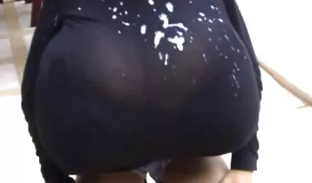 Uma garota tem o corpo ideal é o sonho de vídeo pornô só de novinha todos os homens, mas apenas um cara que estava esperando tira o bilhete da sorte, vestindo lingerie sexy e revelando seios, ela anseia por foder com a grande saúde dele
